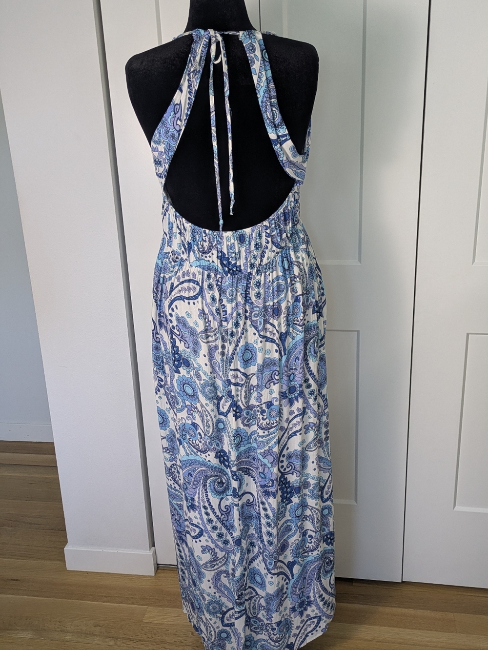 3rd + Malt Low Back Halter Neck Maxi Dress blue White Summer Beach Paisley Sz XL